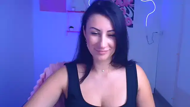 Loren Moa online show from 5, 11, 2025