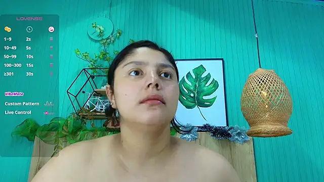 Snapshot of george_jonnes chatting on 18, 12, 2025 george jonnes online show from 18, 12, 2025