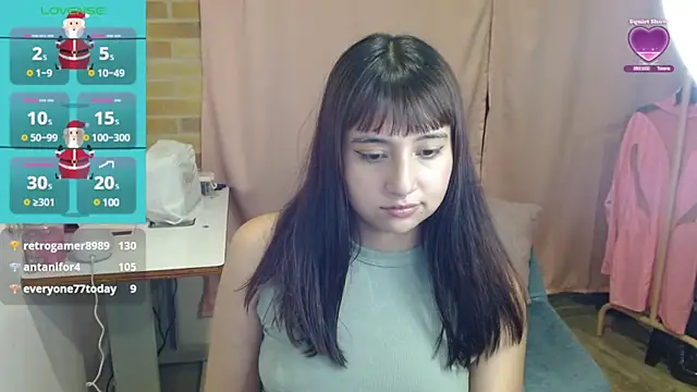 Snapshot of emitaa17228o chatting on 18, 12, 2024 emitaa17228o online show from 18, 12, 2024