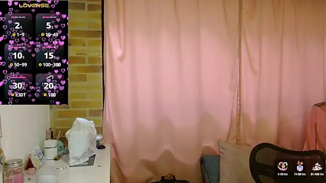 Snapshot of emitaa17228o chatting on 14, 1, 2025 emitaa17228o online show from 14, 1, 2025