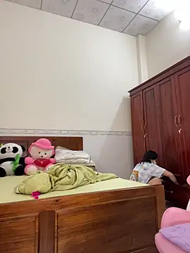    Erin    online show from 23, 4, 2026