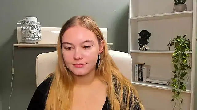 kitty valeria online show from 21, 12, 2024