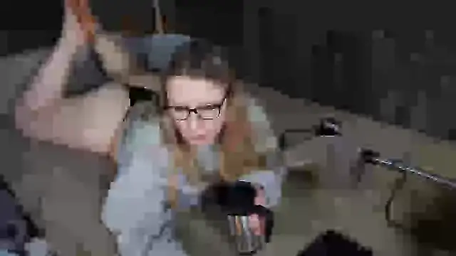 Snapshot of little_princess92 chatting on 7, 2, 2025 little princess92 online show from 7, 2, 2025