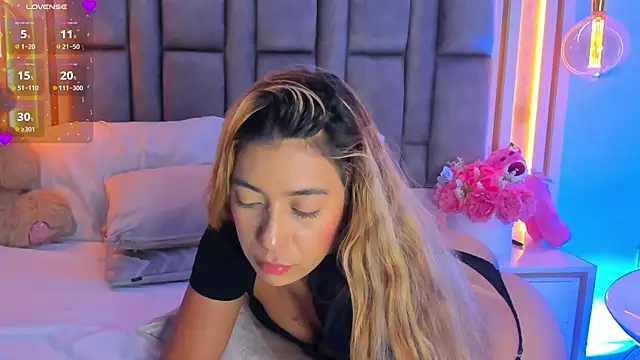 Snapshot of elianabrown chatting on 2, 7, 2026 elianabrown online show from 2, 7, 2026