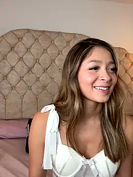 Victoria Adams14 online show from 15, 12, 2025