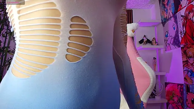 Victoria Adams14 online show from 19, 4, 2026