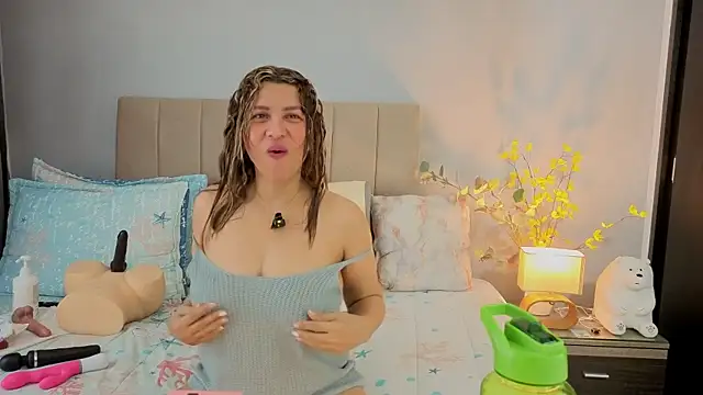 Snapshot of kataleyarios01 chatting on 22, 2, 2026 kataleyarios01 online show from 22, 2, 2026