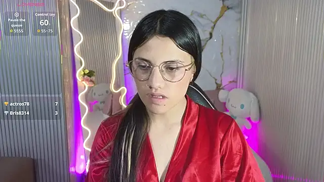 Snapshot of Chiara_tay chatting on 11, 4, 2026 Chiara tay online show from 11, 4, 2026