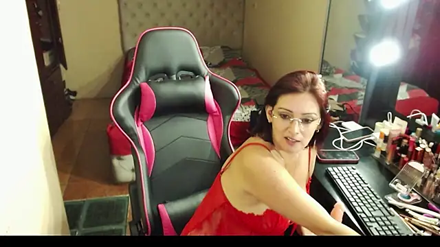 Carol Scottt online show from 28, 12, 2024