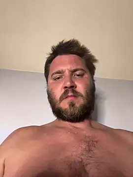 Snapshot of Brando2585 chatting on 14, 11, 2025 Brando2585 online show from 14, 11, 2025