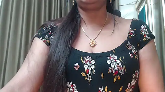 Snapshot of desi-maisa130 chatting on 21, 12, 2024 desi-maisa130 online show from 21, 12, 2024