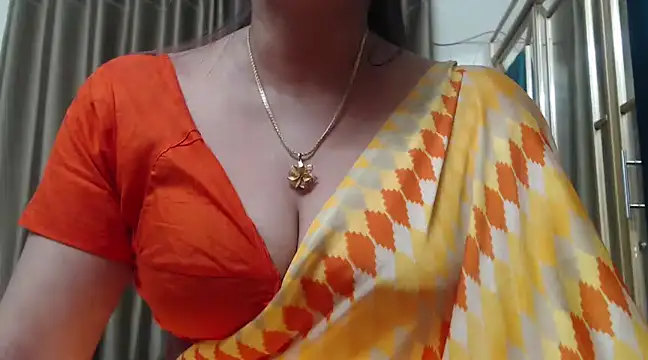 Snapshot of desi-maisa130 chatting on 27, 12, 2024 desi-maisa130 online show from 27, 12, 2024