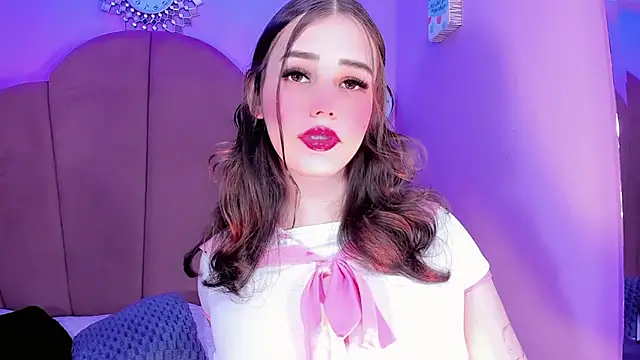 Snapshot of ValeriaAguilar chatting on 30, 11, 2025 ValeriaAguilar online show from 30, 11, 2025