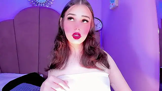 Snapshot of ValeriaAguilar chatting on 2, 12, 2025 ValeriaAguilar online show from 2, 12, 2025