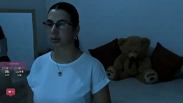 Snapshot of _AllisonSweet_ chatting on 13, 7, 2026 AllisonSweet online show from 13, 7, 2026