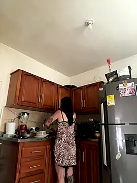 msschloee  online show from 5, 1, 2026