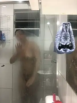 Snapshot of bellinii07 chatting on 24, 2, 2025 bellinii07 online show from 24, 2, 2025