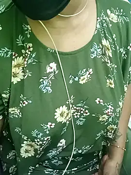 Snapshot of Aishu-tamil09 chatting on 6, 1, 2025 Aishu-tamil09 online show from 6, 1, 2025