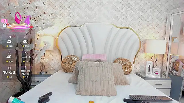 Snapshot of IsabellaKanned chatting on 7, 10, 2025 IsabellaKanned online show from 7, 10, 2025