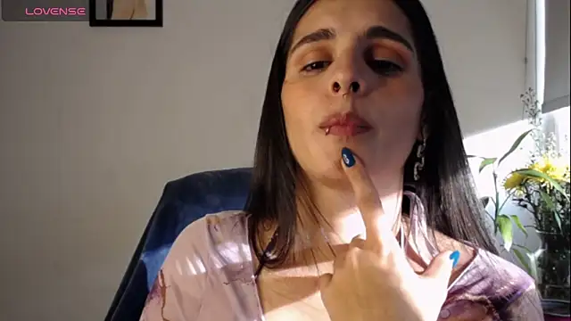 Snapshot of alma_violeta chatting on 26, 1, 2025 alma violeta online show from 26, 1, 2025