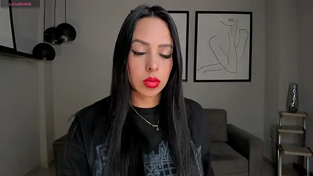Snapshot of KatieStonne chatting on 18, 2, 2025 KatieStonne online show from 18, 2, 2025
