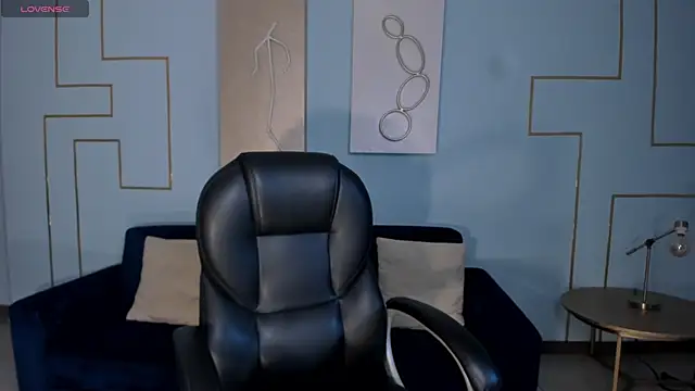 Snapshot of KatieStonne chatting on 25, 2, 2025 KatieStonne online show from 25, 2, 2025