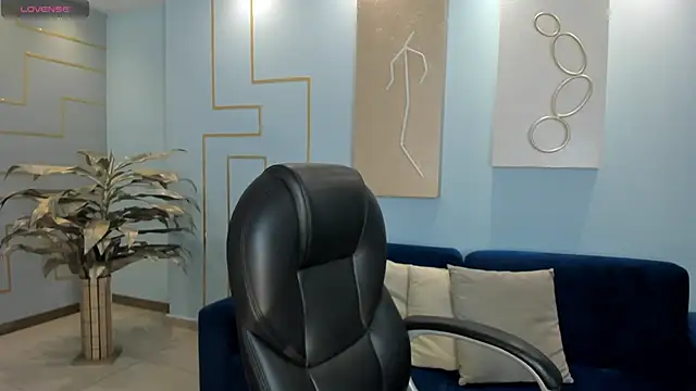 Snapshot of KatieStonne chatting on 11, 3, 2025 KatieStonne online show from 11, 3, 2025