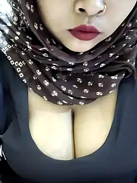 Snapshot of Indian-Nazia chatting on 8, 5, 2026 Indian-Nazia online show from 8, 5, 2026
