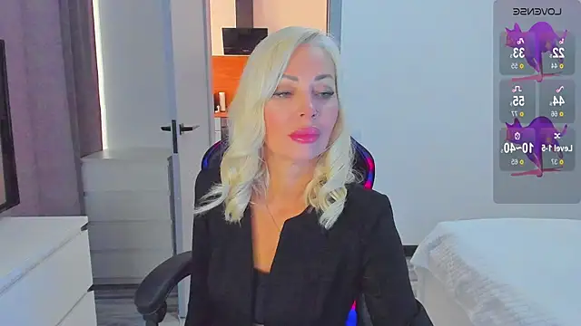 Miya Kisss online show from 25, 10, 2025