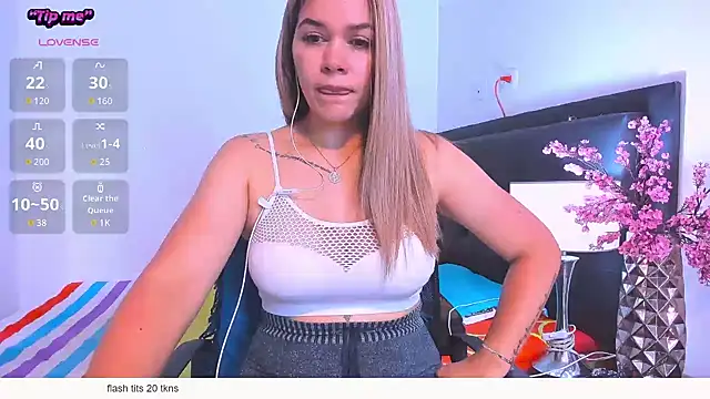 Snapshot of daniela_beauty chatting on 23, 2, 2026 daniela beauty online show from 23, 2, 2026