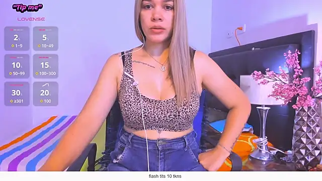 Snapshot of daniela_beauty chatting on 1, 3, 2026 daniela beauty online show from 1, 3, 2026