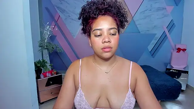 Snapshot of AngelaCoffee chatting on 17, 1, 2025 AngelaCoffee online show from 17, 1, 2025