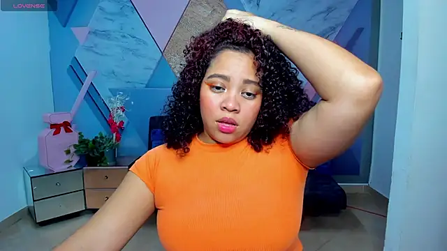 Snapshot of AngelaCoffee chatting on 8, 3, 2025 AngelaCoffee online show from 8, 3, 2025