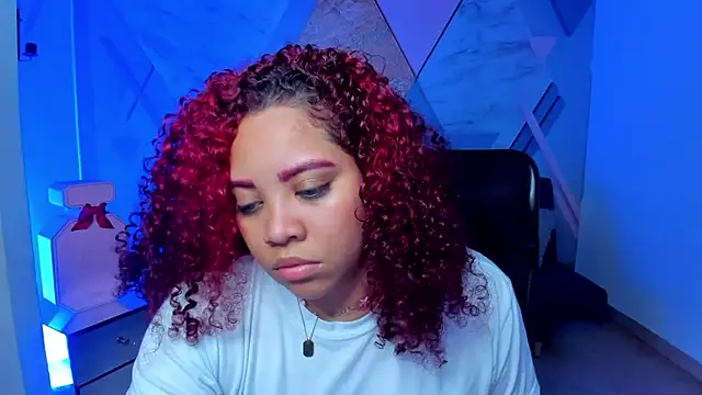 Snapshot of AngelaCoffee chatting on 9, 10, 2025 AngelaCoffee online show from 9, 10, 2025
