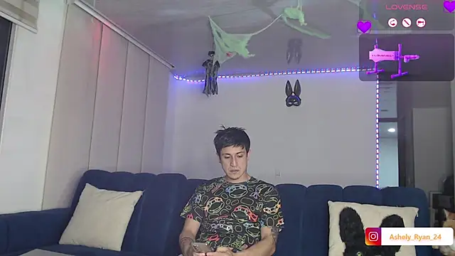 ashely ryan24 online show from 6, 10, 2025