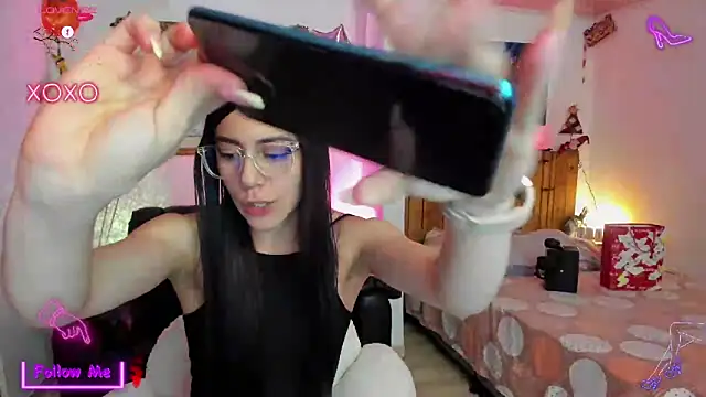 LauGrayJ online show from 11, 3, 2025