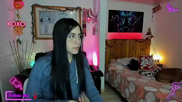 LauGrayJ online show from 11, 3, 2025