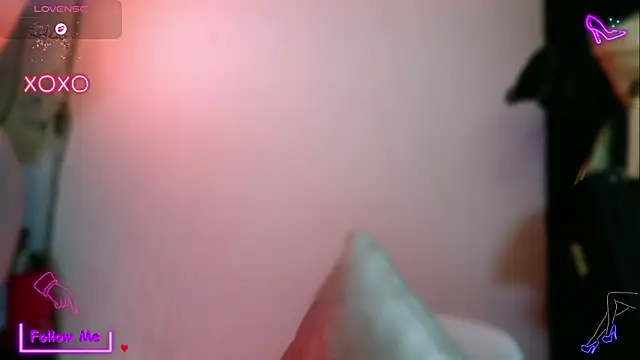 LauGrayJ online show from 24, 10, 2025