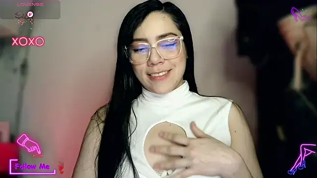 LauGrayJ online show from 5, 11, 2025