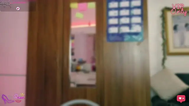 LauGrayJ online show from 31, 3, 2026