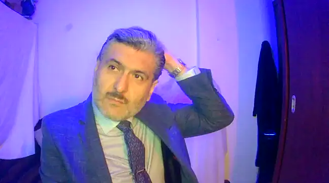 BushBator online show from 4, 3, 2025