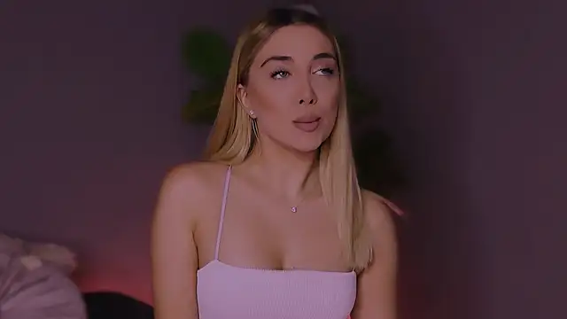 Snapshot of Jessielle chatting on 20, 12, 2025 Jessielle online show from 20, 12, 2025