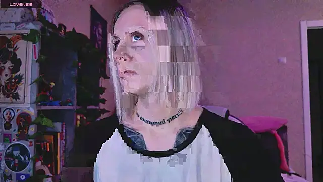 NaniMoore online show from 15, 2, 2026