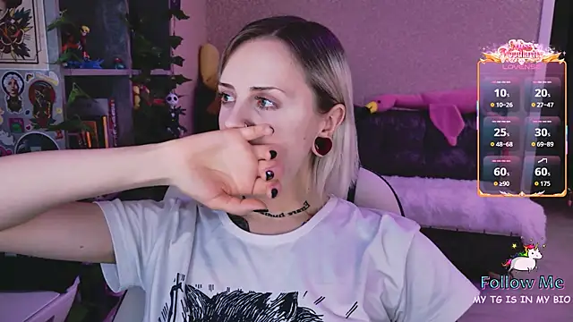 NaniMoore online show from 16, 2, 2026