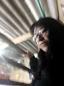 clarita 01 online show from 24, 10, 2025