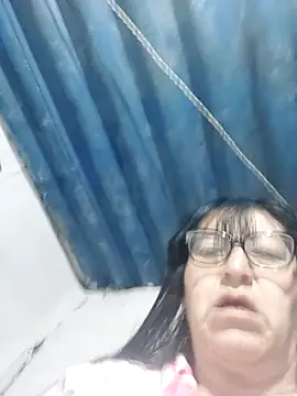 Snapshot of clarita_01 chatting on 26, 5, 2026 clarita 01 online show from 26, 5, 2026