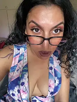 Indianbutter11 online show from 3, 2, 2025