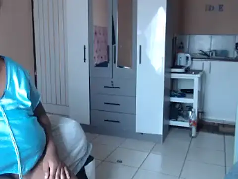 XXXGIANTBOOBS online show from 11, 3, 2025