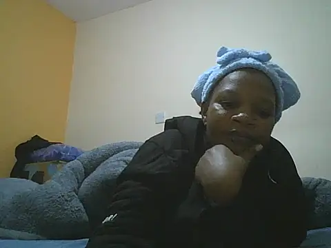 Snapshot of clakemmy250 chatting on 13, 6, 2026 clakemmy250 online show from 13, 6, 2026