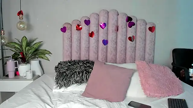 SusanBenett online show from 21, 3, 2025